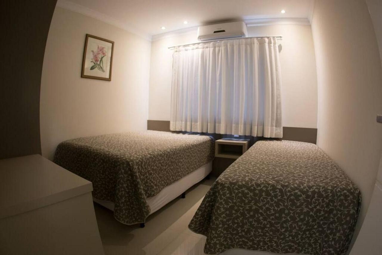 Baia Dos Golfinhos Apartment Bombinhas Ngoại thất bức ảnh
